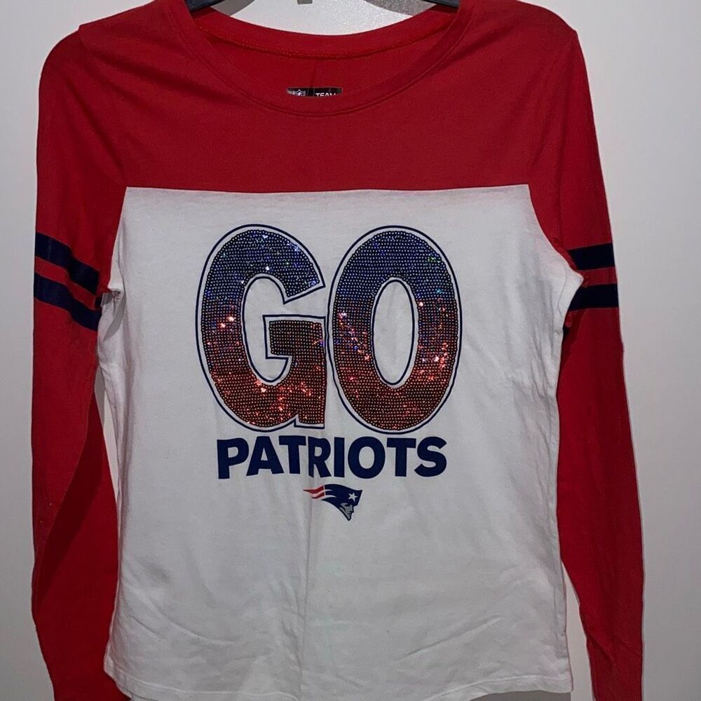 NFL Team Apparel New England Patriots Womens Red White Sequin Long Sleeve Tee L